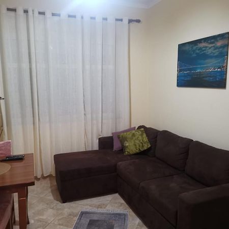 Downtown Authentic Apartment Tirana Myslym Shyri Buitenkant foto