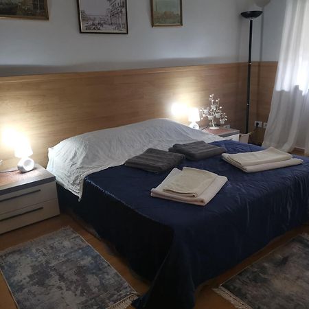 Downtown Authentic Apartment Tirana Myslym Shyri Buitenkant foto
