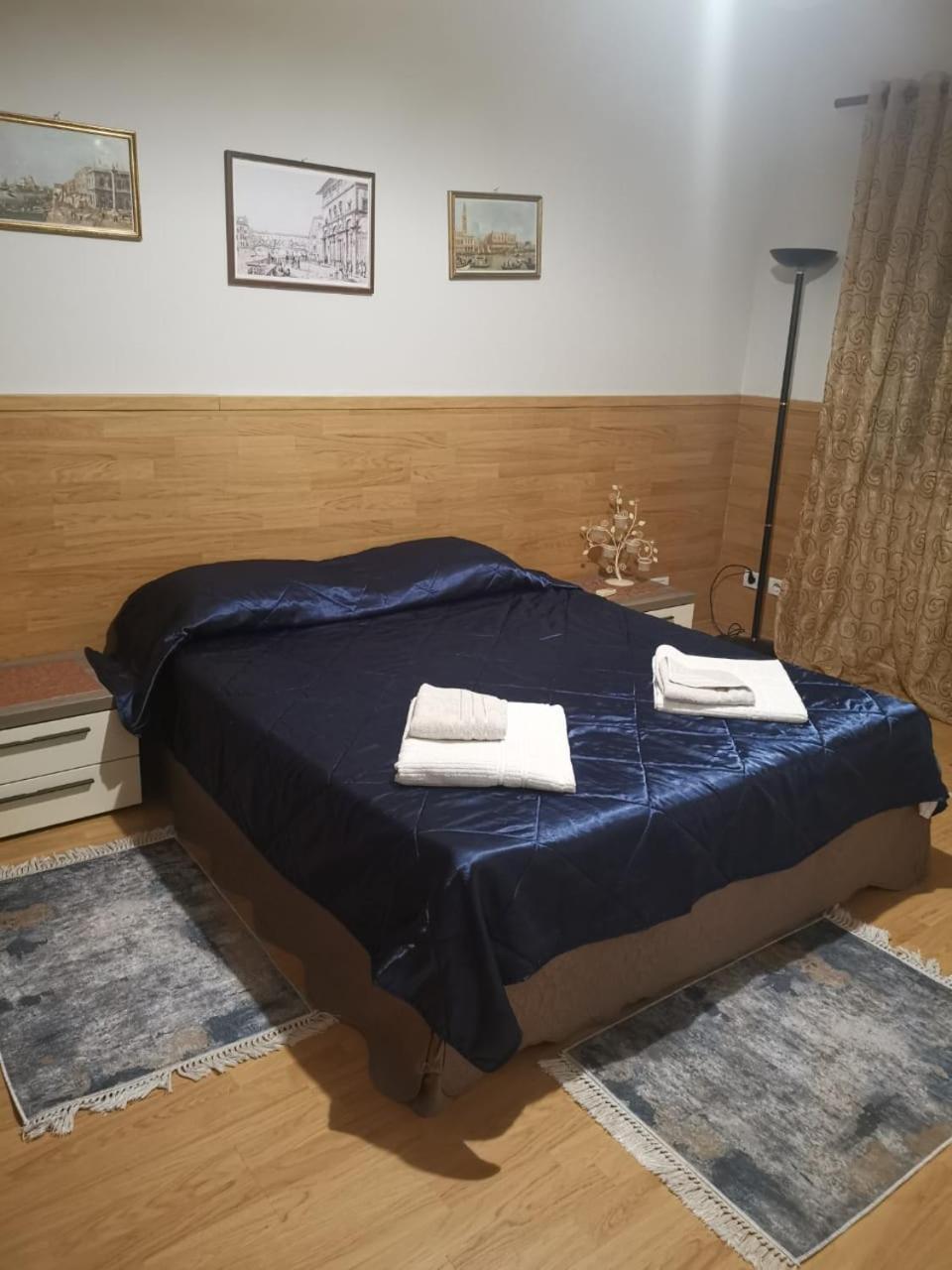 Downtown Authentic Apartment Tirana Myslym Shyri Buitenkant foto